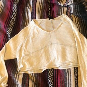 Long-sleeve crop top